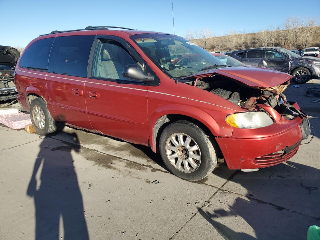 2002 CHRYSLER Town & Country