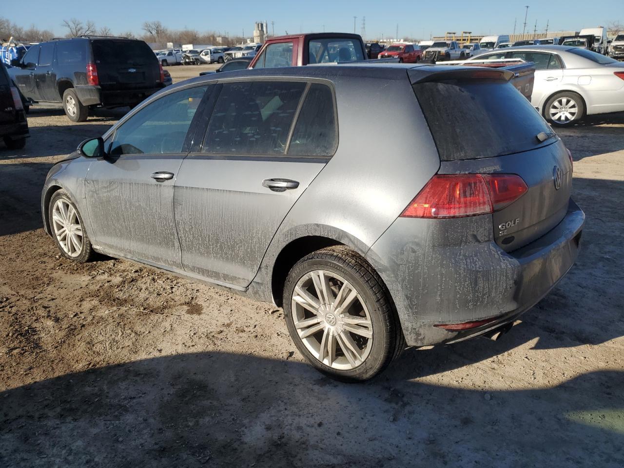 2016 VOLKSWAGEN GOLF