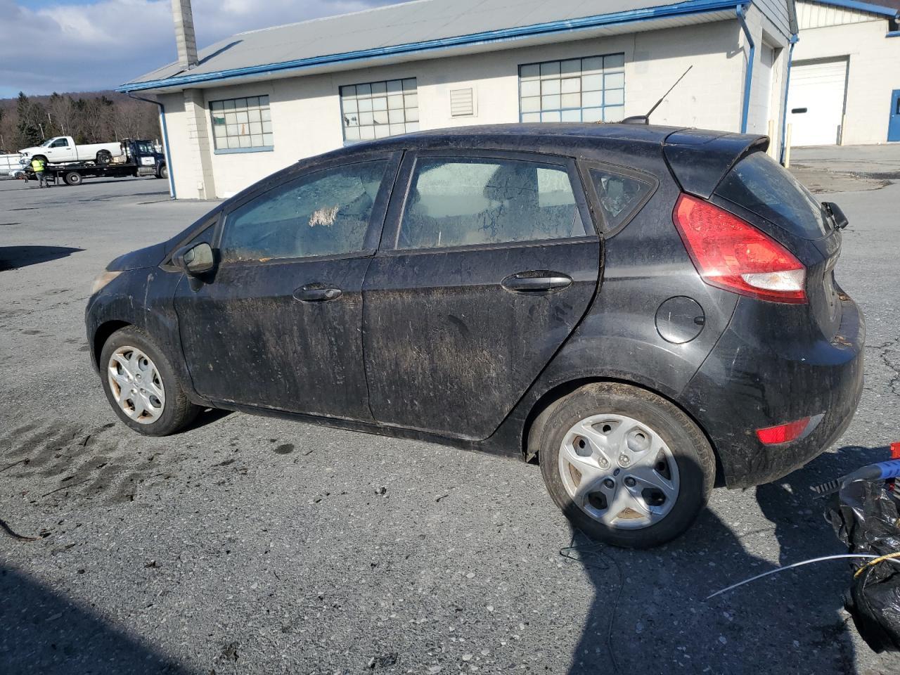 2013 FORD Fiesta