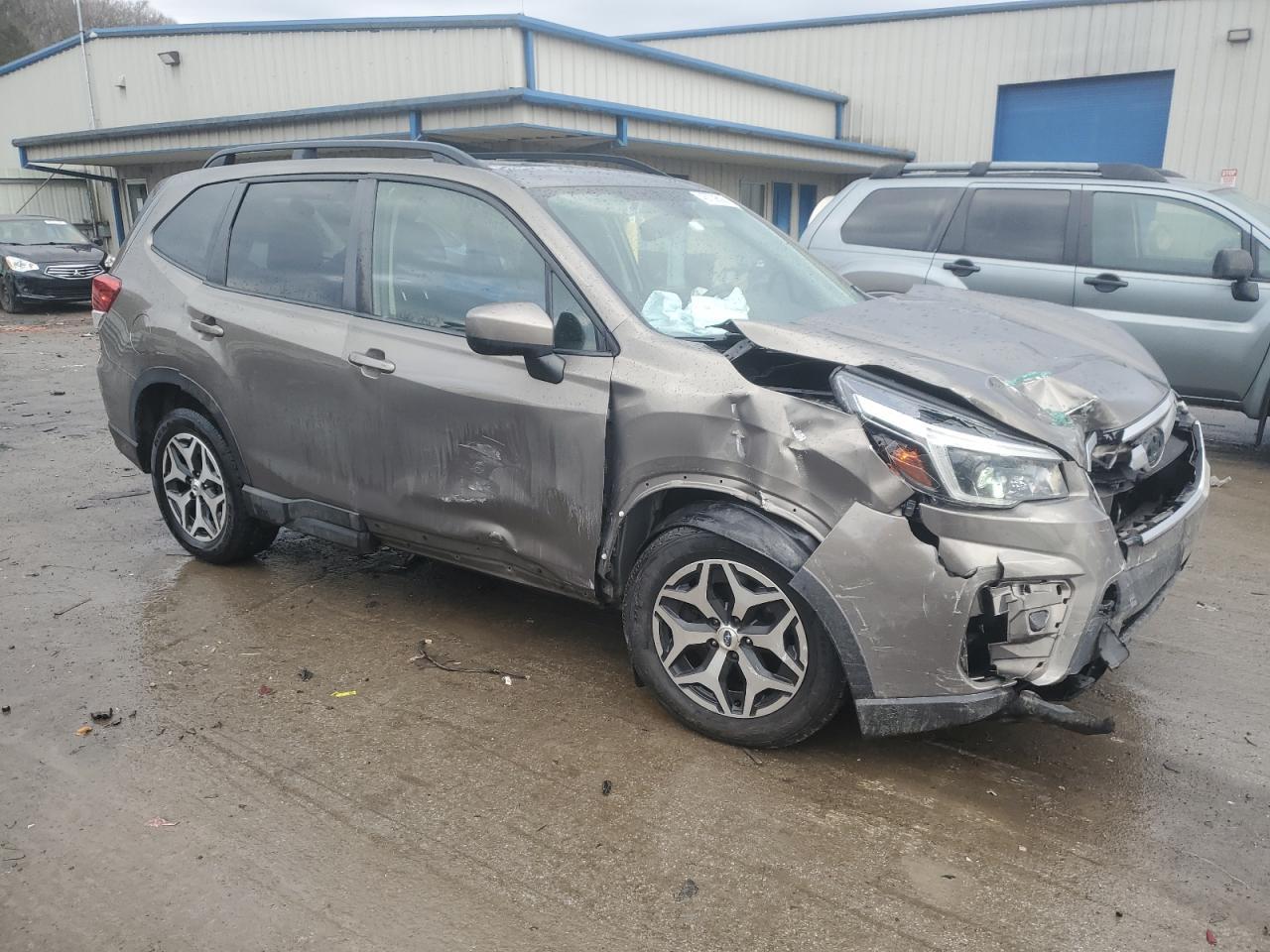 2021 SUBARU FORESTER