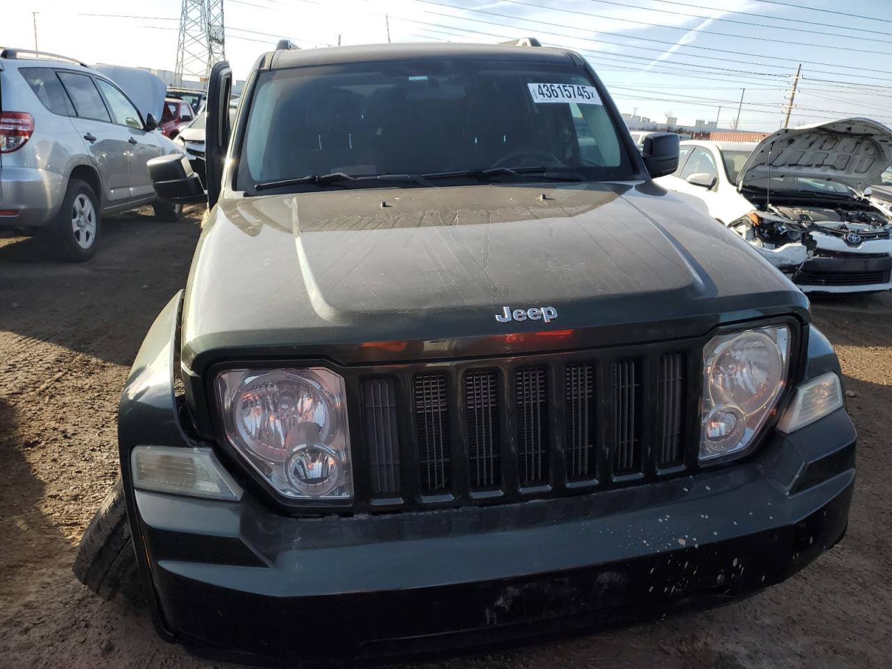 2011 JEEP Liberty