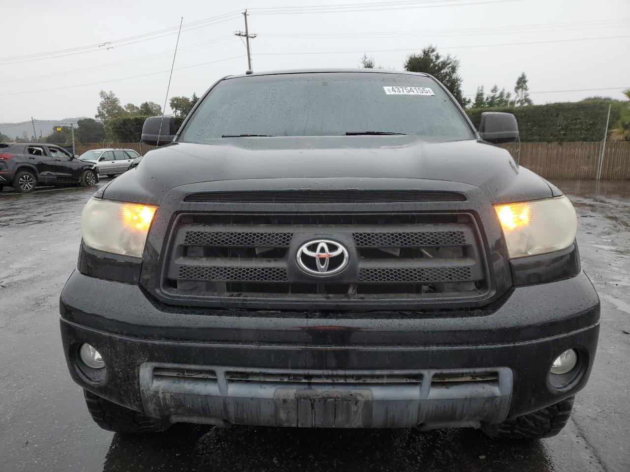 2011 TOYOTA TUNDRA