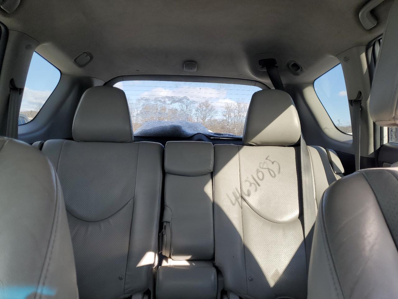 2011 TOYOTA RAV4