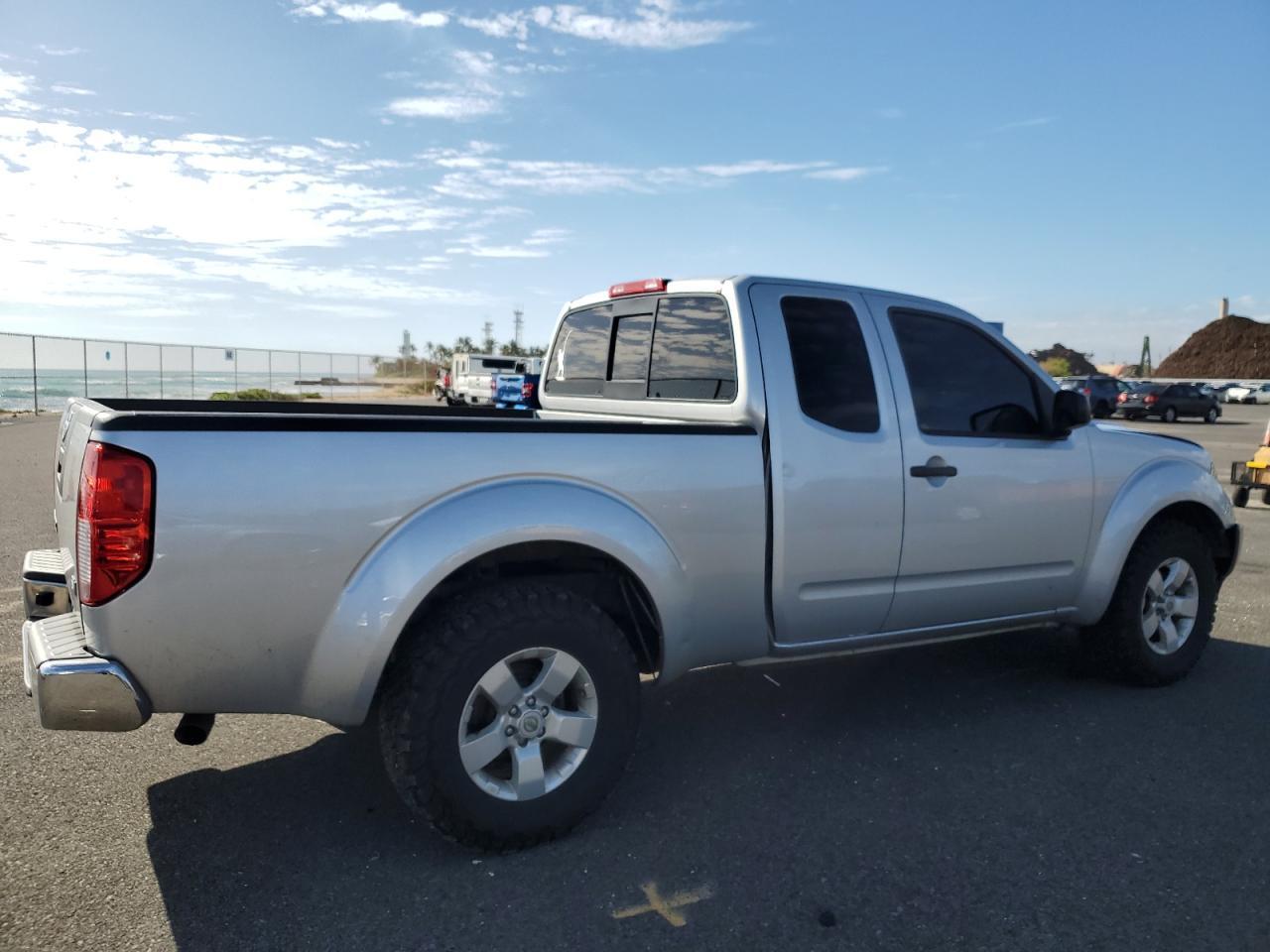 2011 NISSAN Frontier