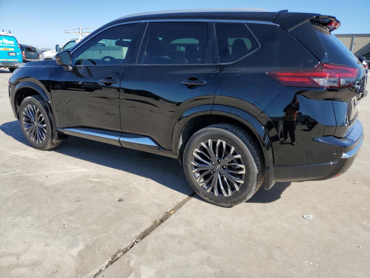 2024 NISSAN ROGUE