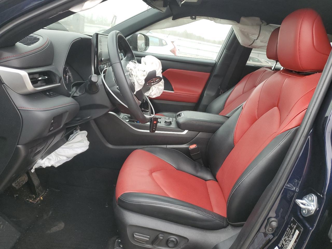 2022 TOYOTA HIGHLANDER
