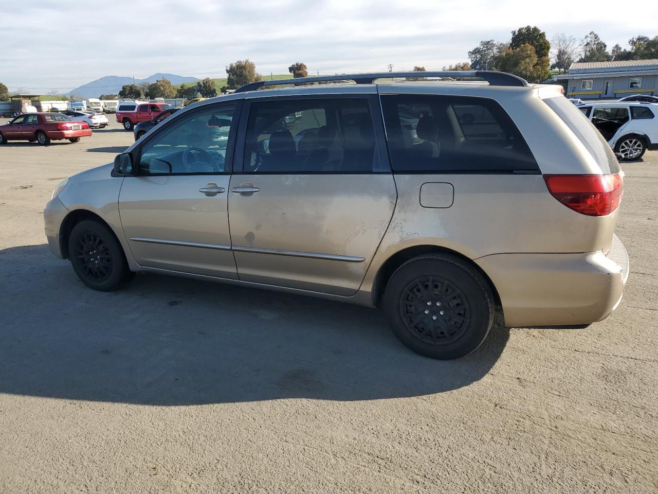 2004 TOYOTA SIENNA