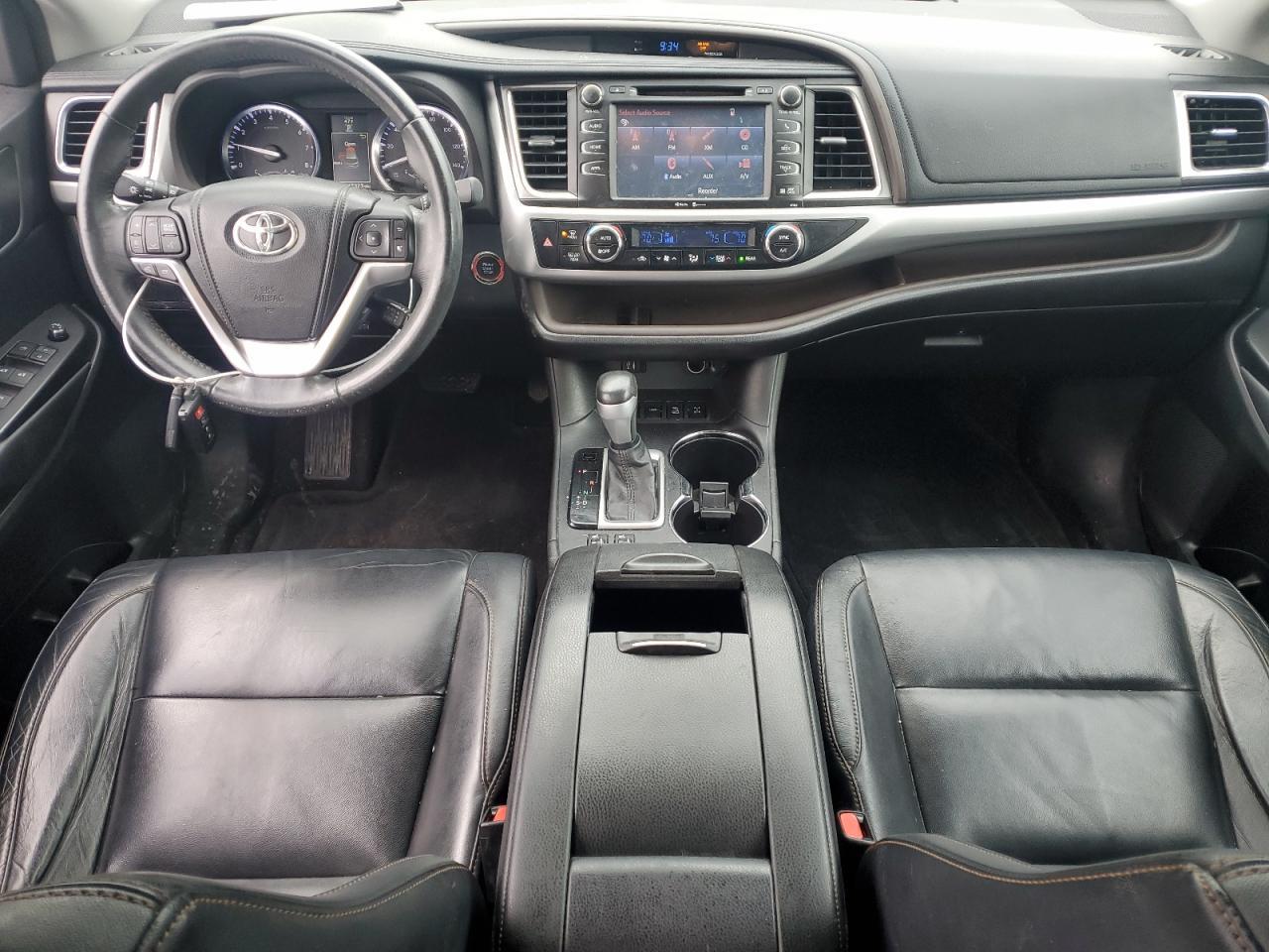 2014 TOYOTA HIGHLANDER