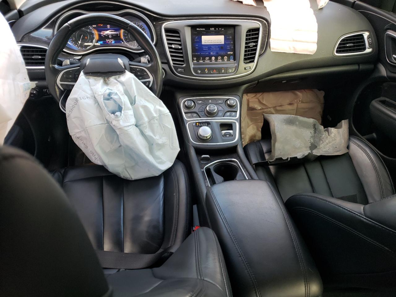 2015 CHRYSLER 200