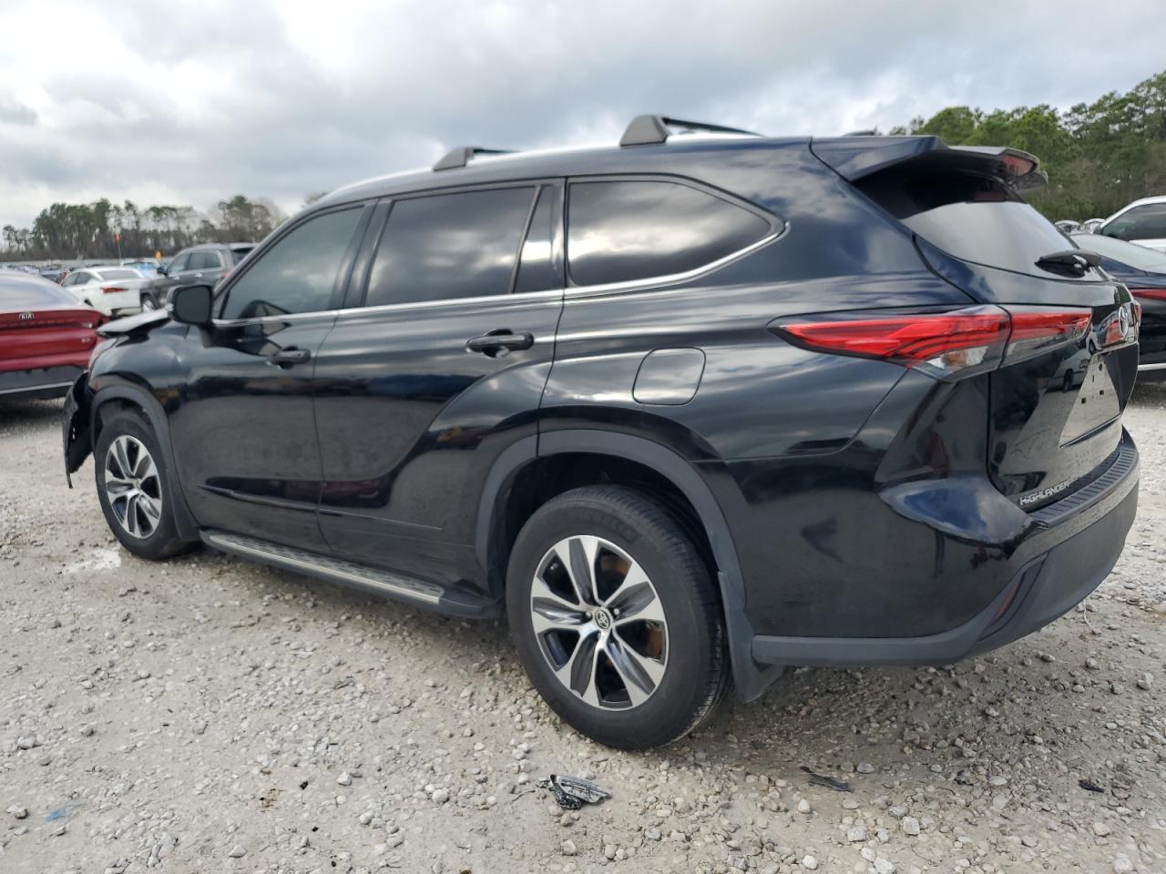 2022 TOYOTA HIGHLANDER