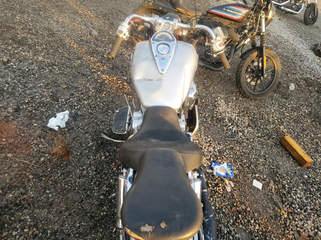 2006 HONDA Vt1300