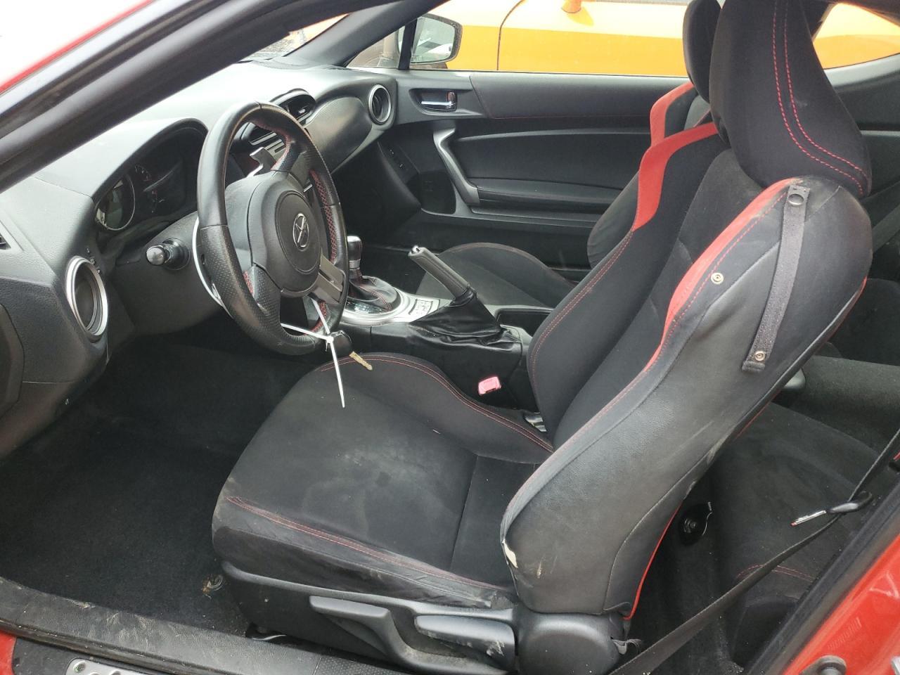 2013 TOYOTA SCION