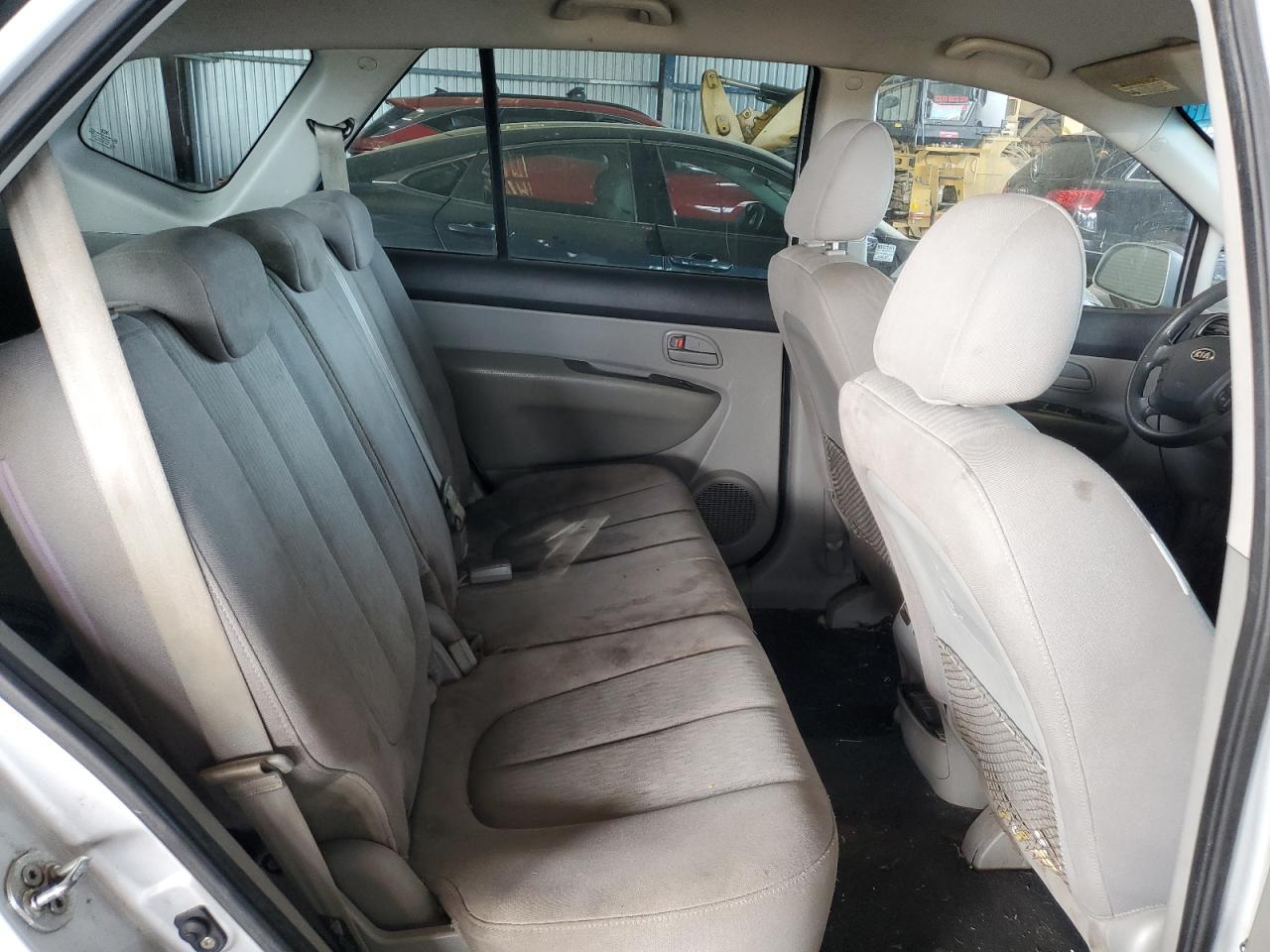 2008 KIA RONDO