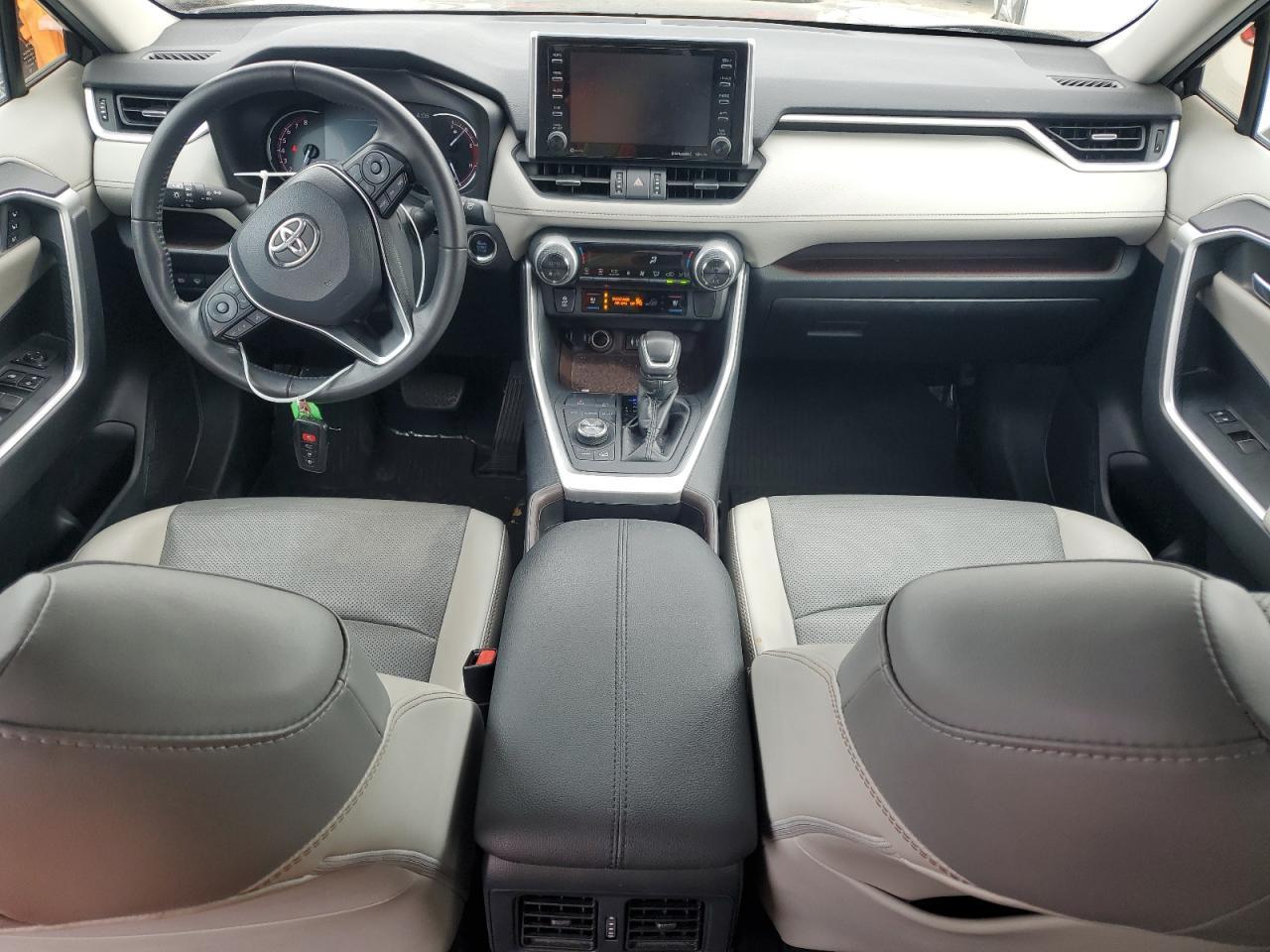2019 TOYOTA RAV4