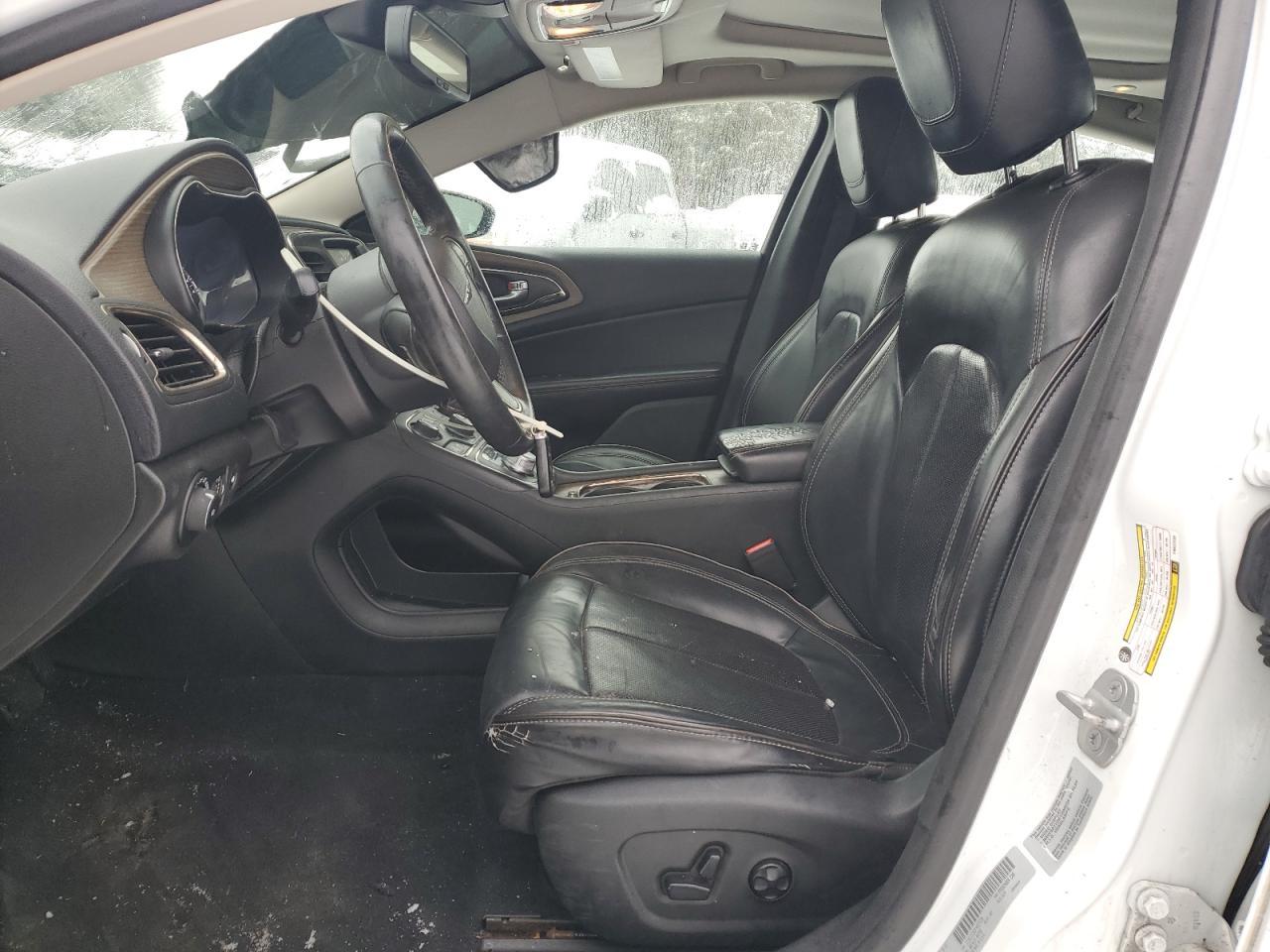 2015 CHRYSLER 200