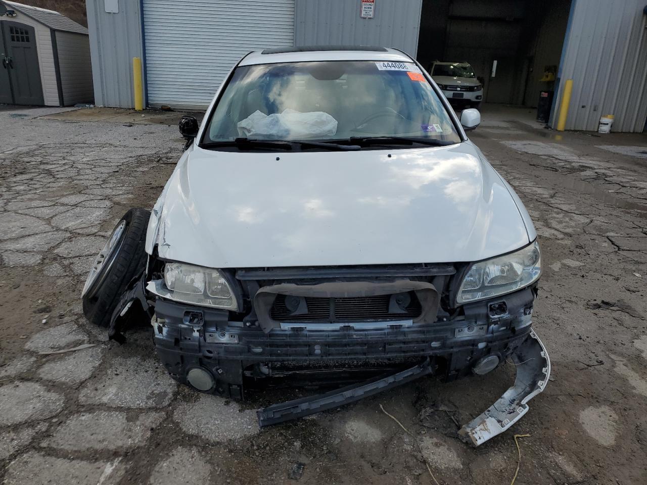 2005 VOLVO S60