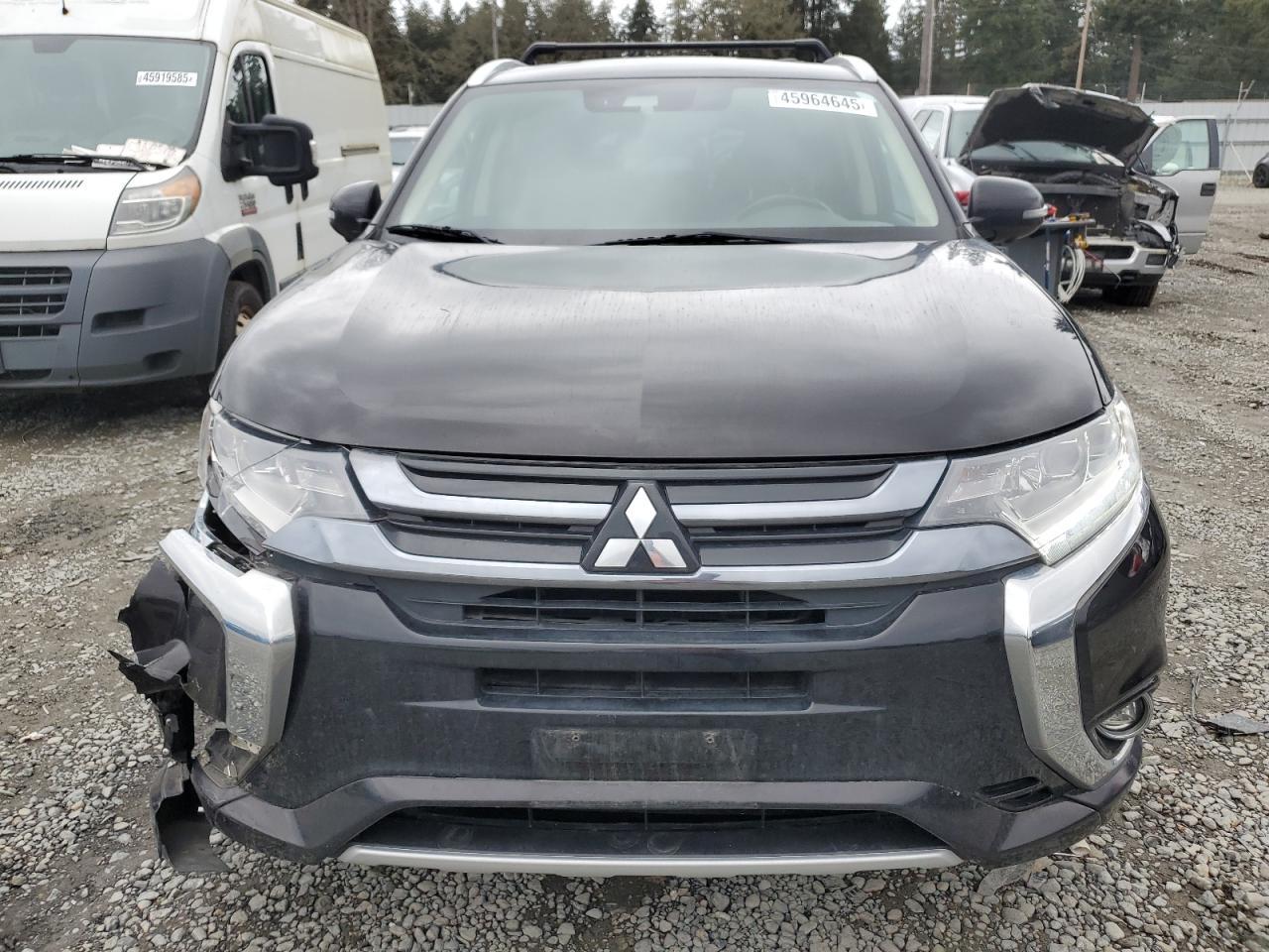 2018 MITSUBISHI outlander