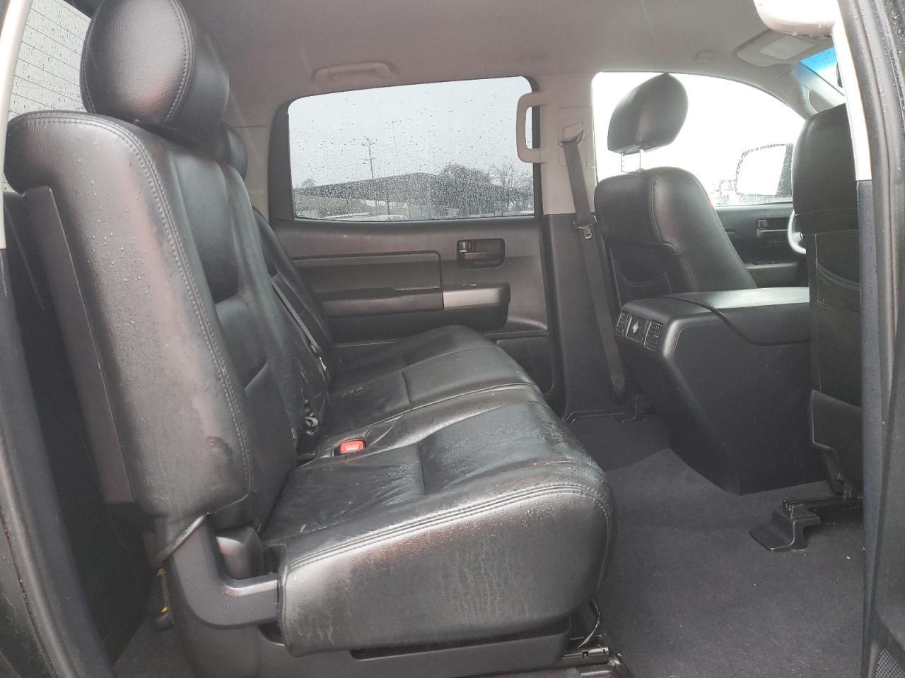 2011 TOYOTA TUNDRA