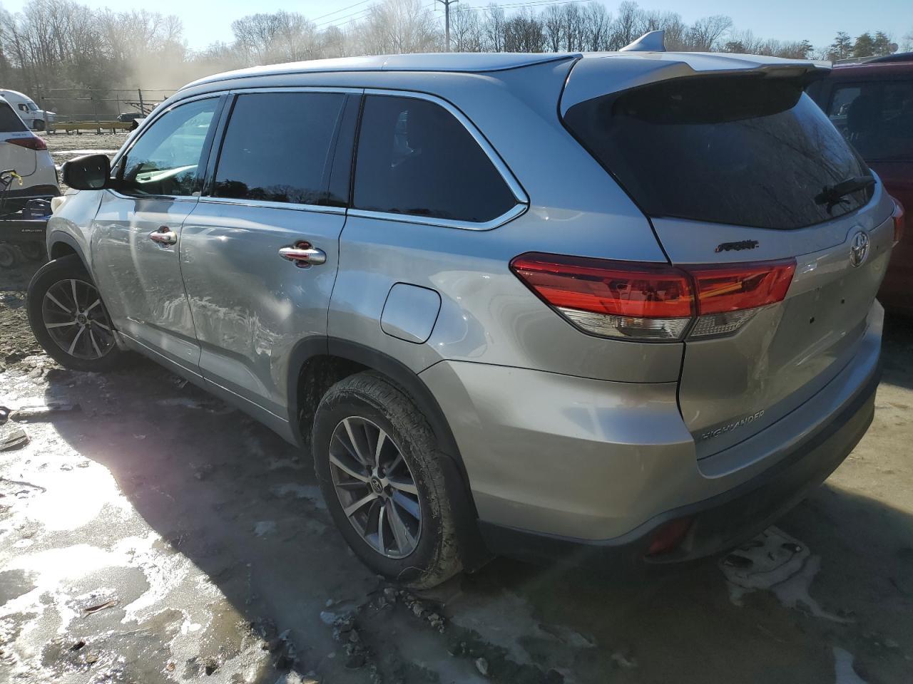 2018 TOYOTA HIGHLANDER