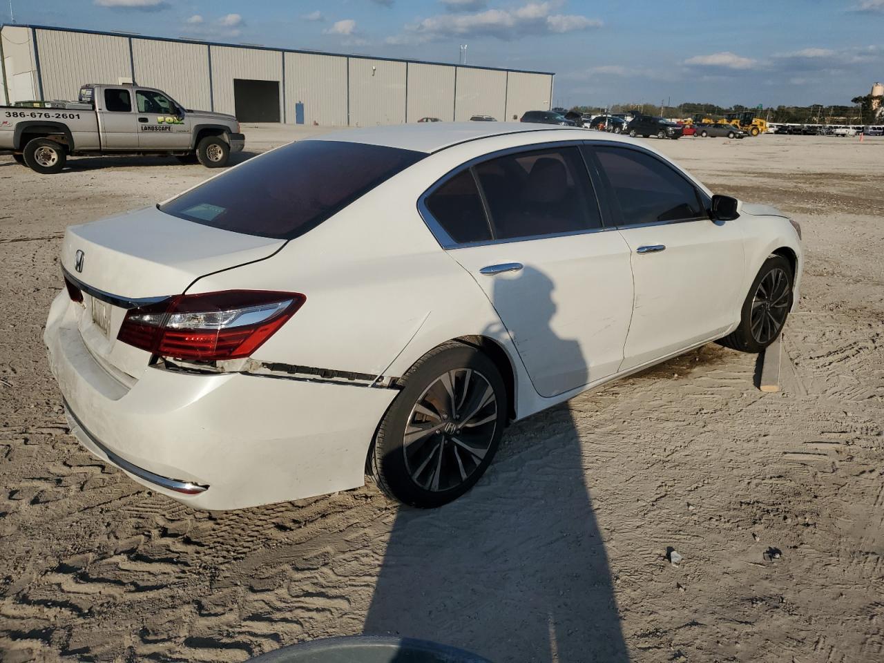 2017 HONDA ACCORD