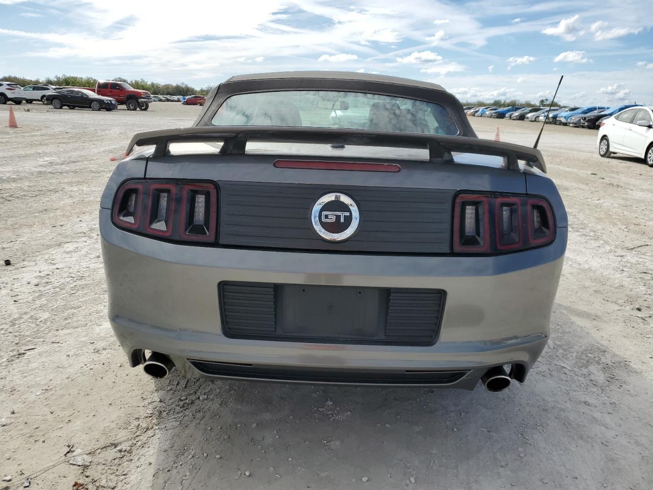 2013 FORD MUSTANG