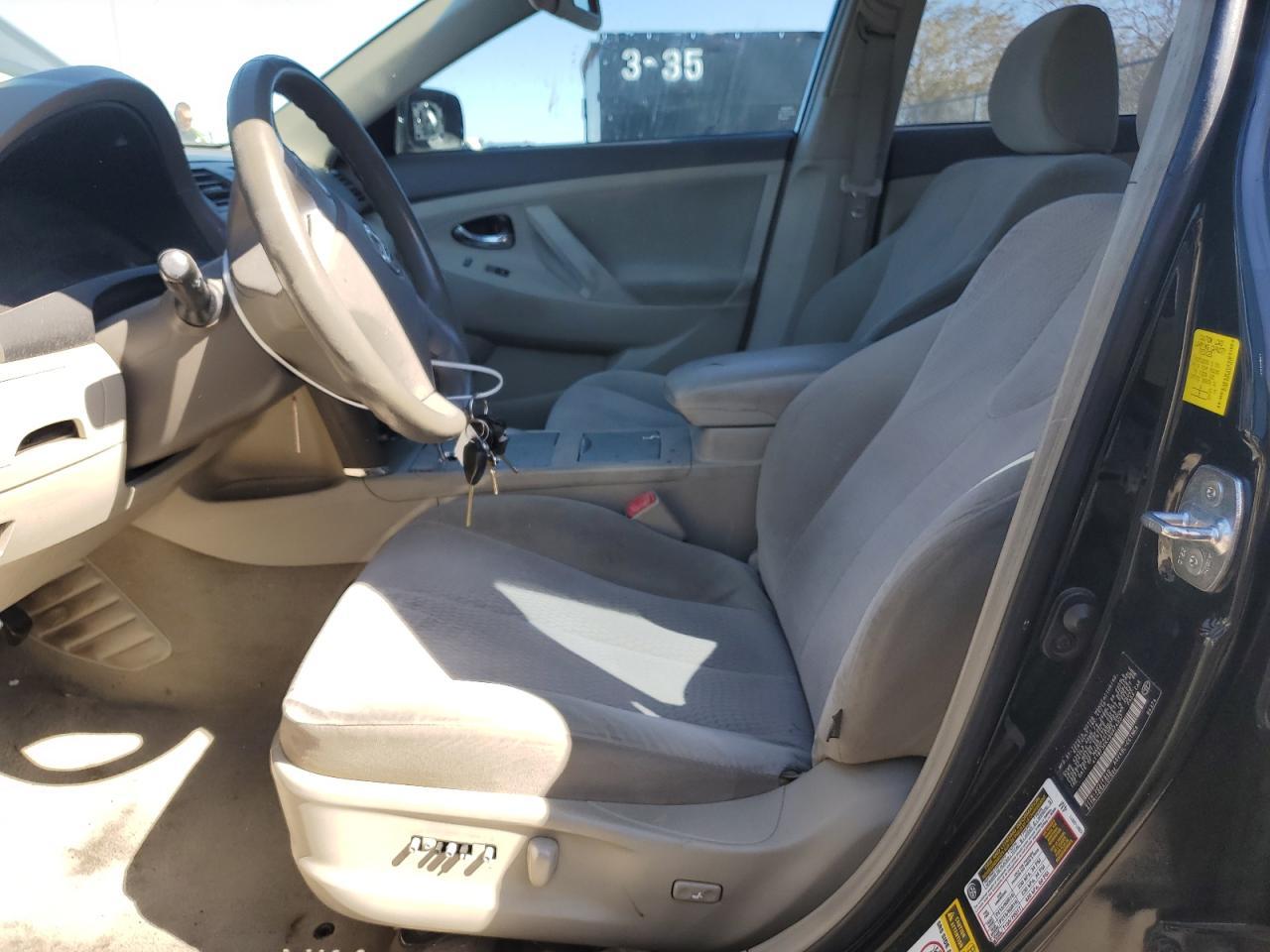 2011 TOYOTA CAMRY
