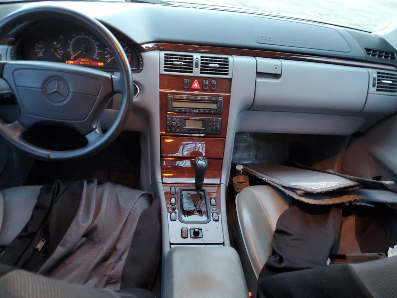 1999 MERCEDES-BENZ E-Class