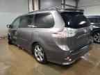 2011 TOYOTA SIENNA