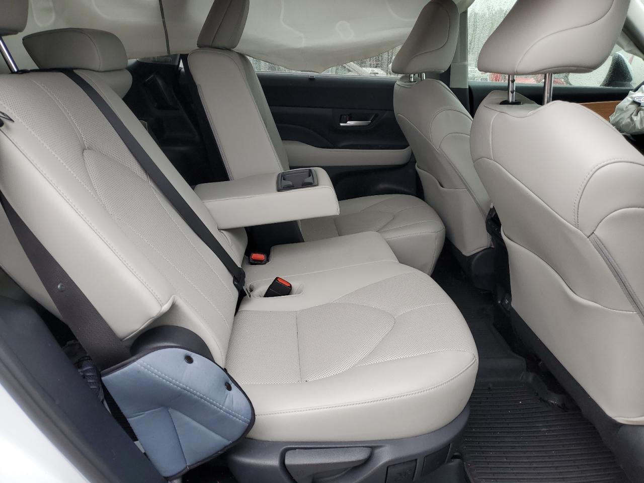 2024 TOYOTA HIGHLANDER