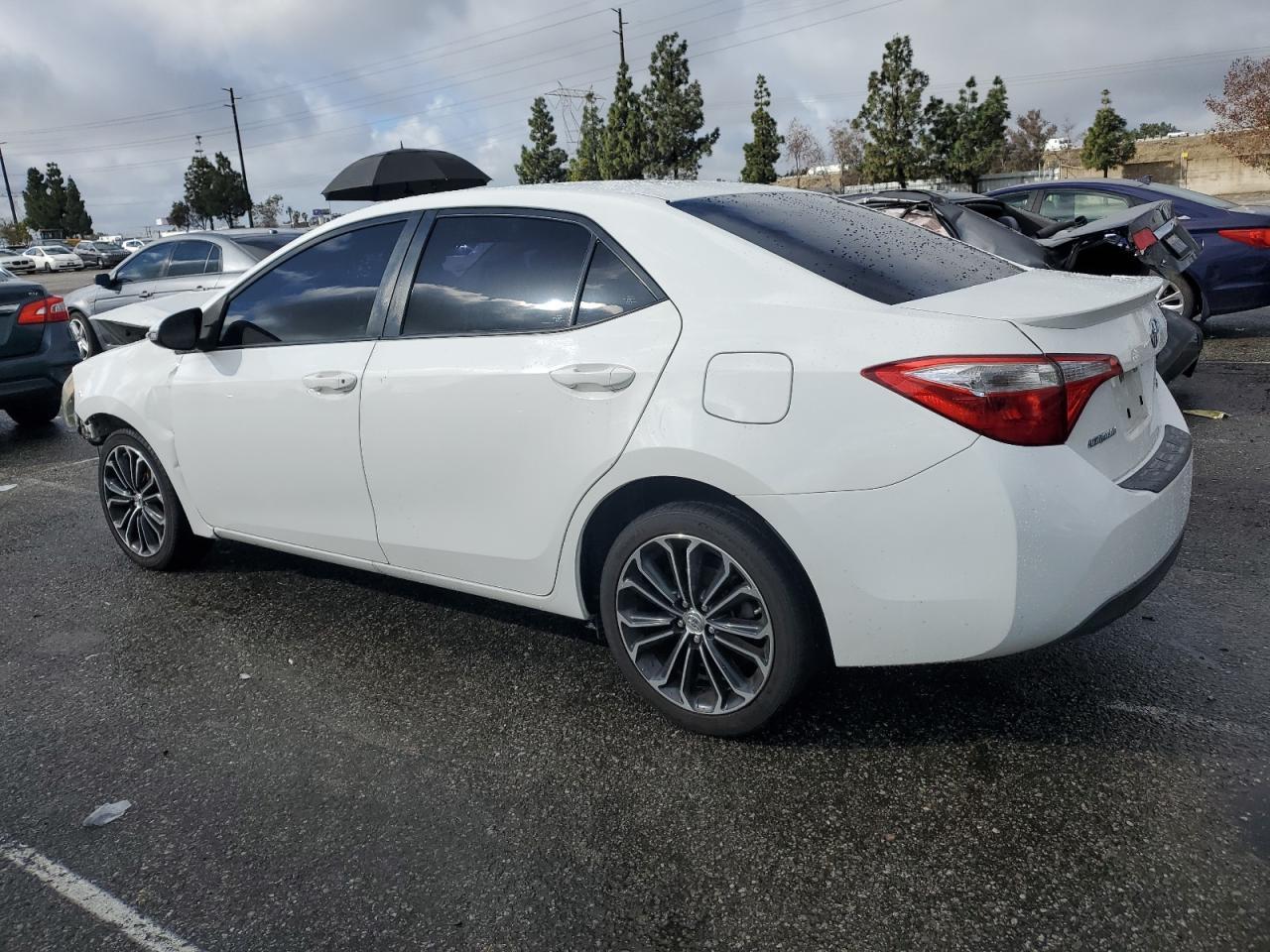 2015 TOYOTA COROLLA
