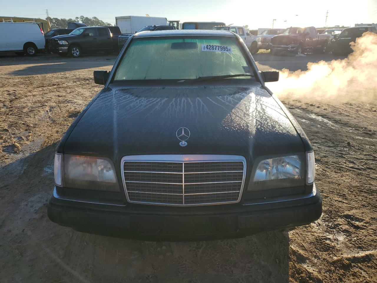 1994 MERCEDES-BENZ E-Class