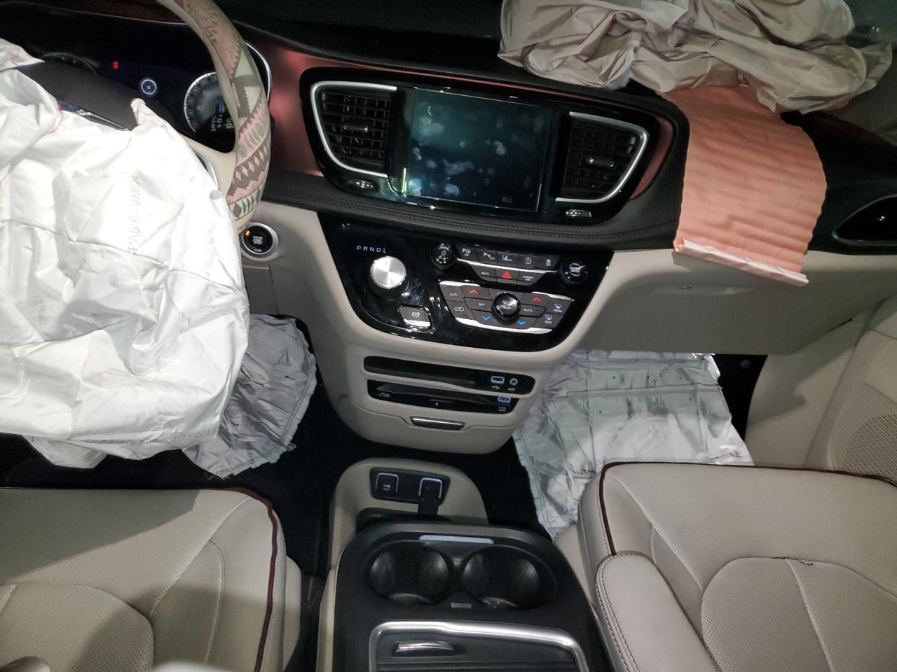 2020 CHRYSLER Pacifica