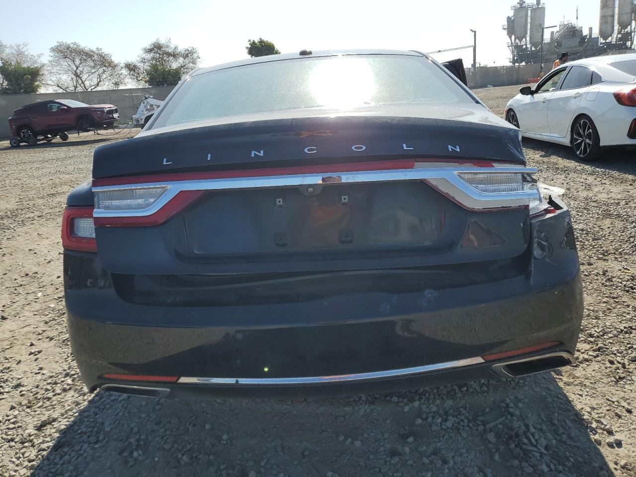 2017 LINCOLN Continental