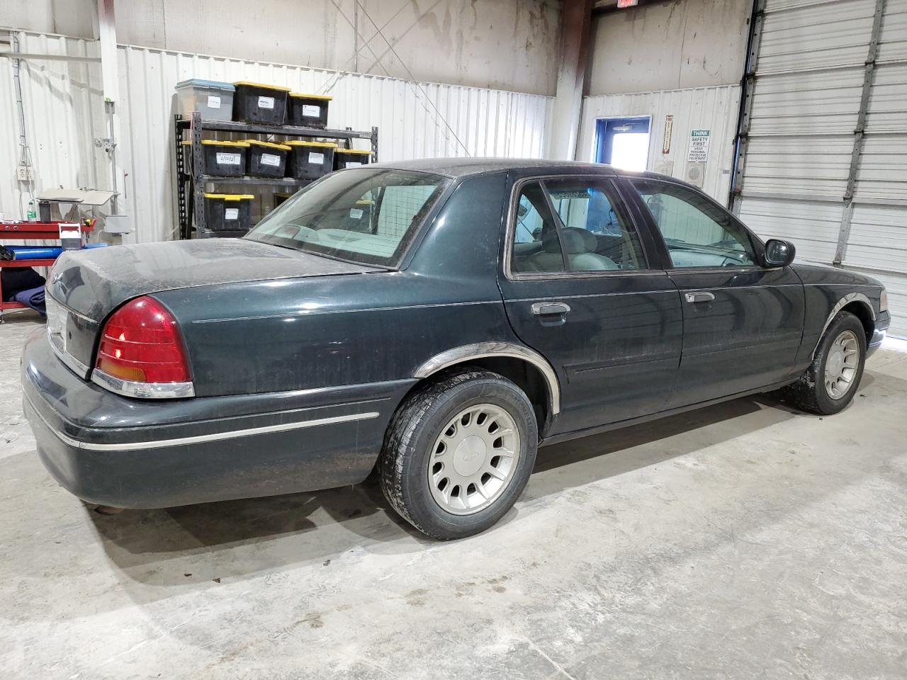 1998 FORD Crown Victoria