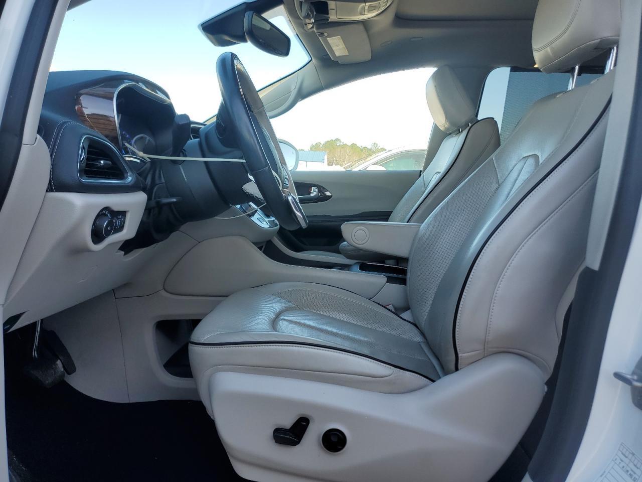 2021 CHRYSLER Pacifica