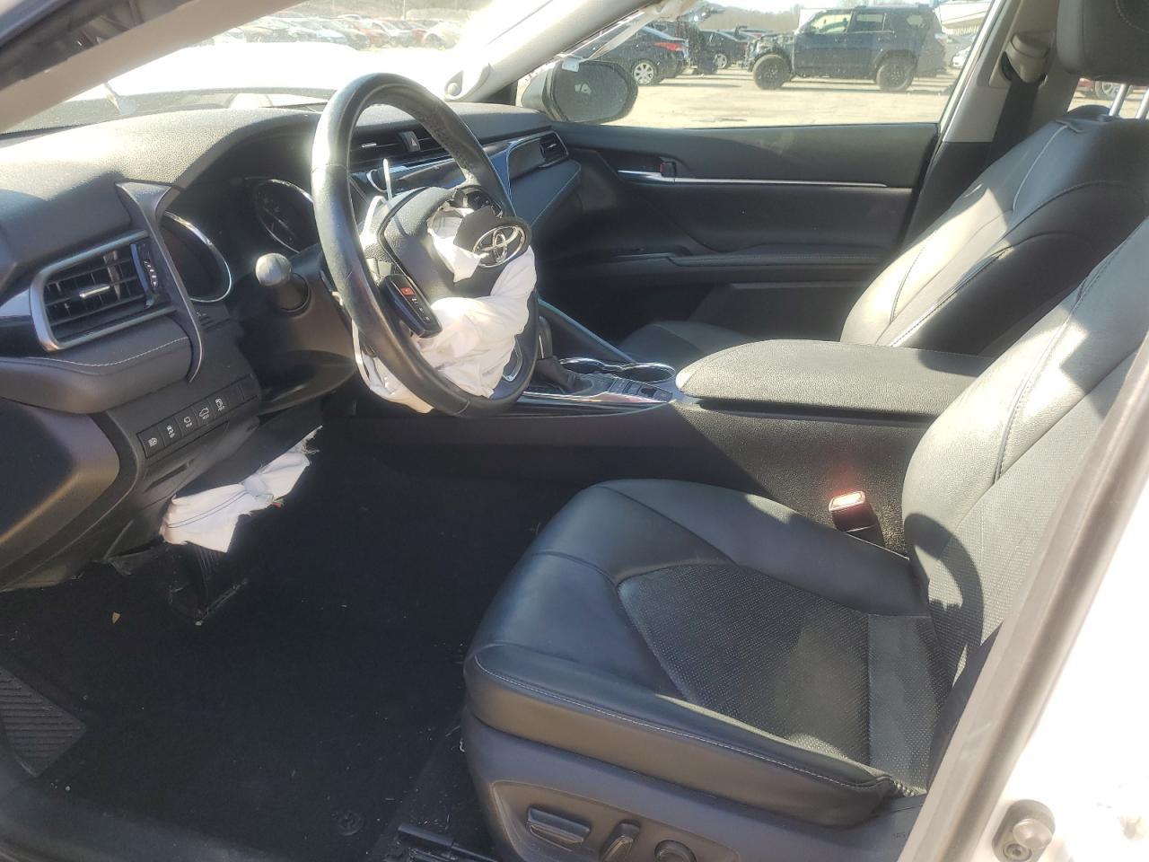 2019 TOYOTA CAMRY