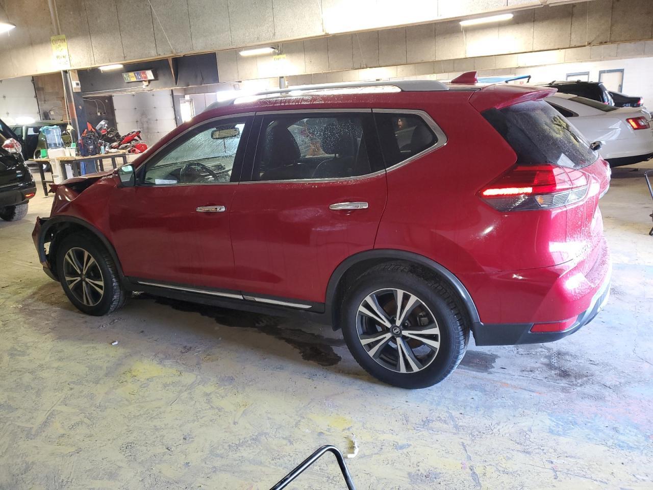 2017 NISSAN ROGUE
