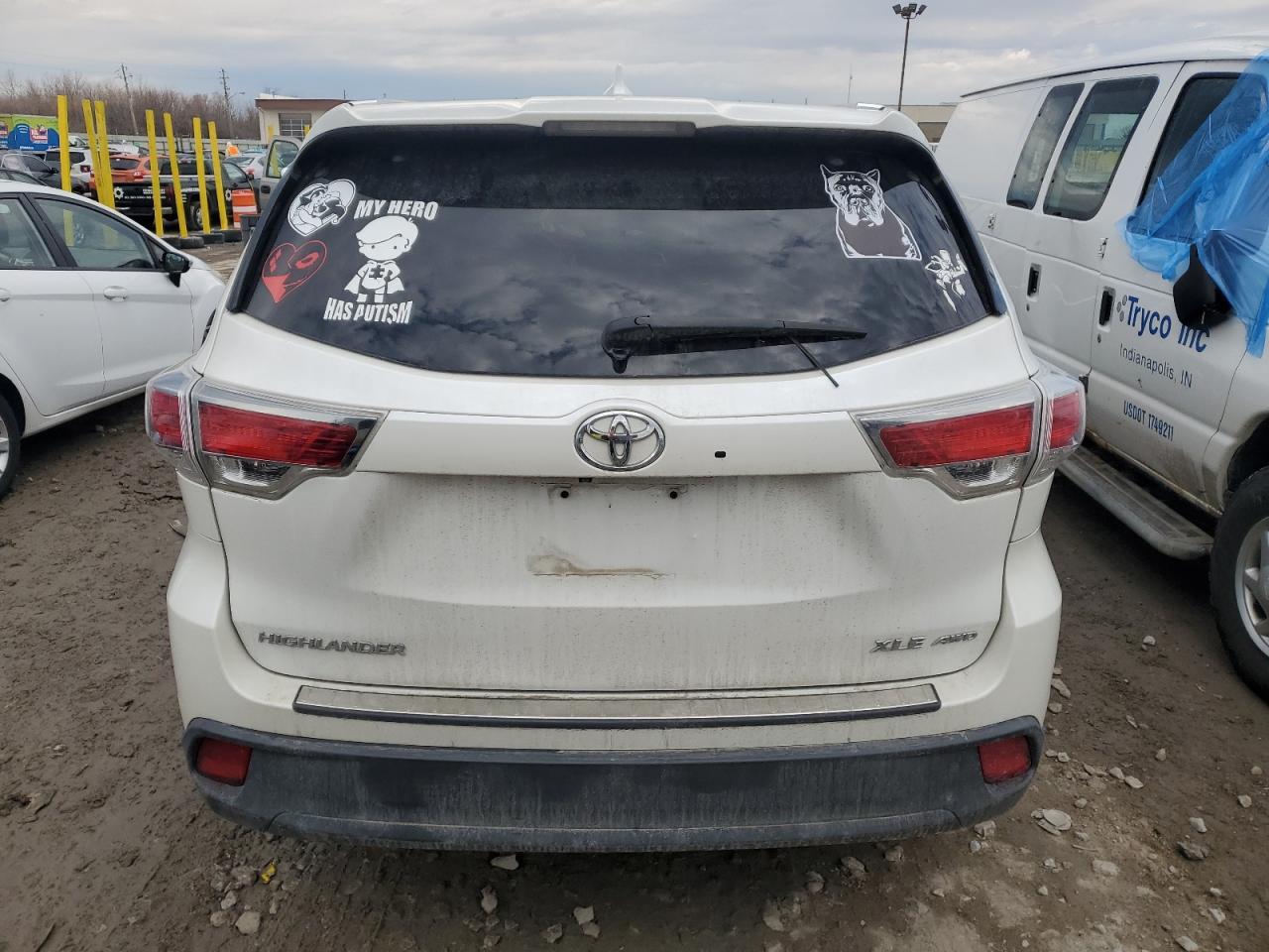 2014 TOYOTA HIGHLANDER