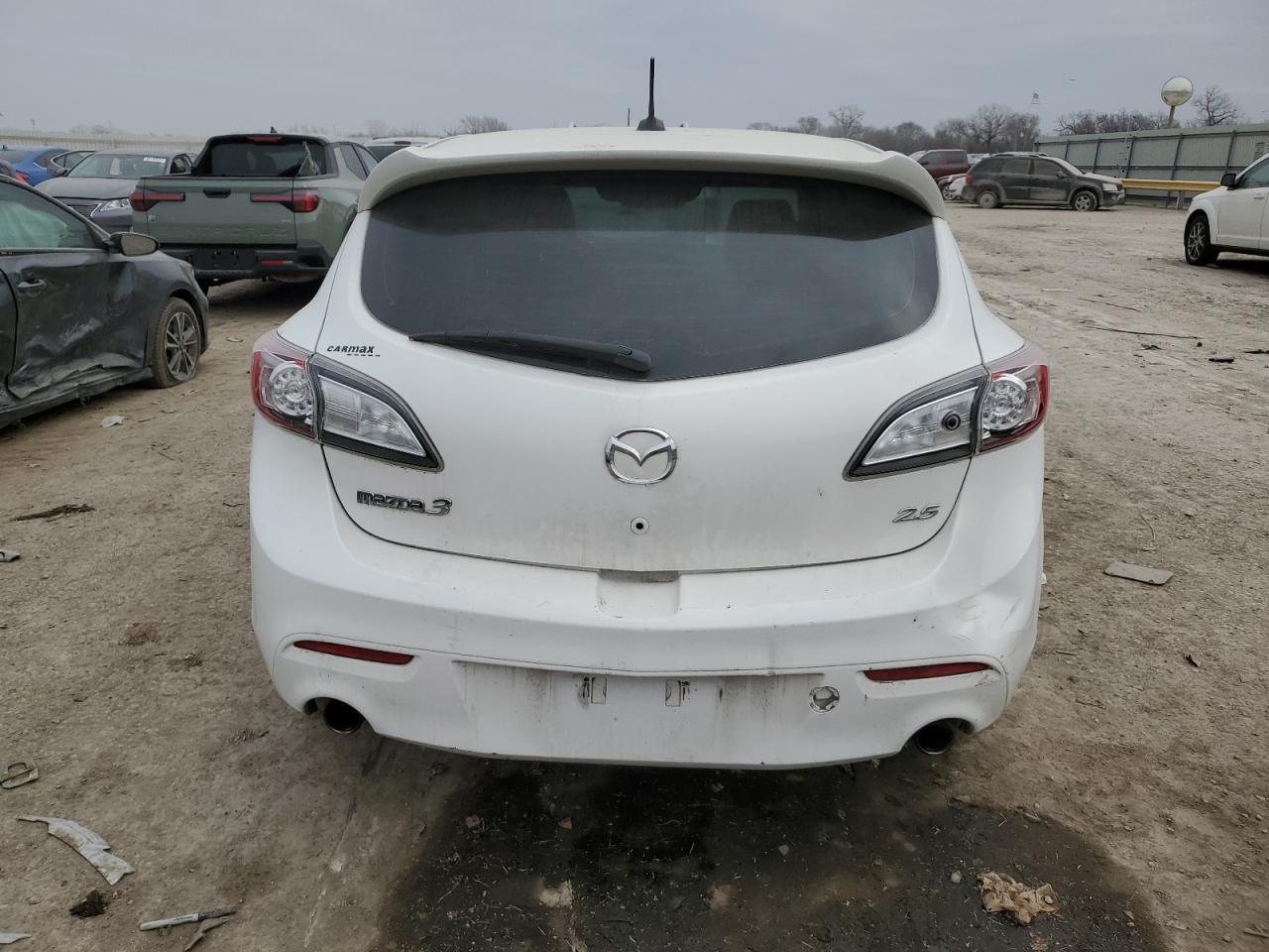 2011 MAZDA 3