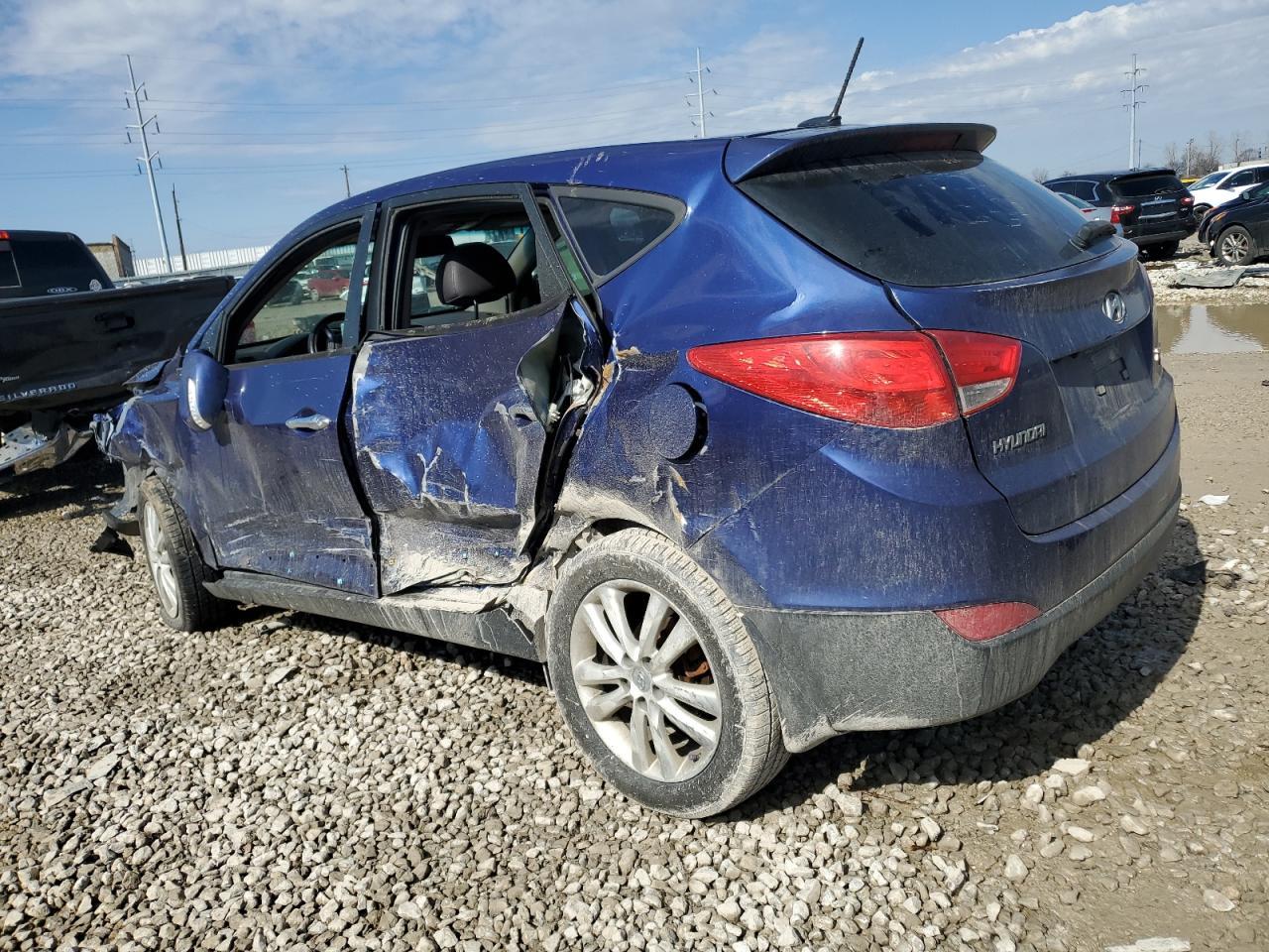 2011 HYUNDAI TUCSON