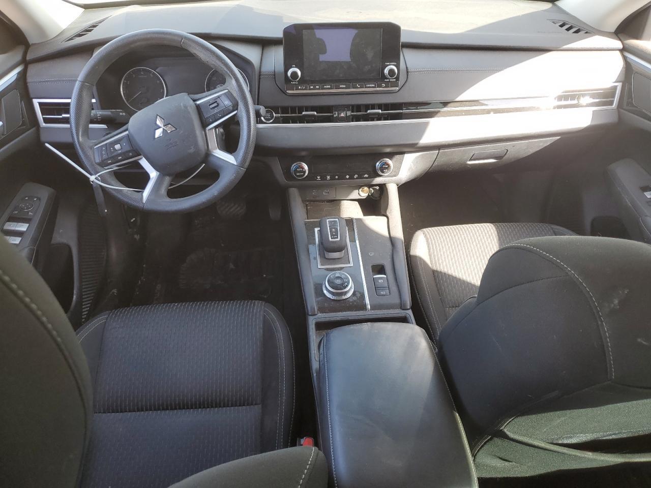 2022 MITSUBISHI outlander