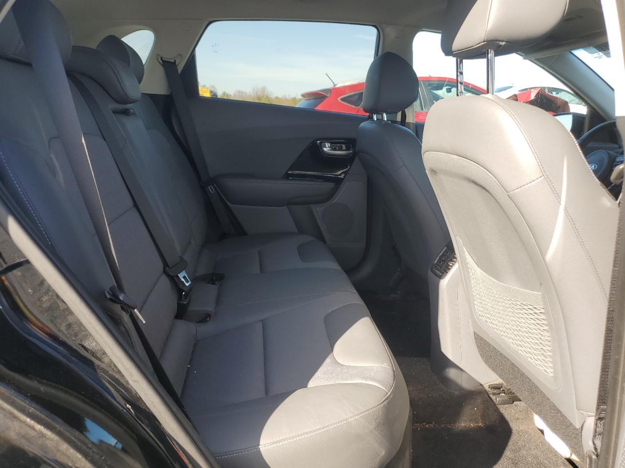 2017 KIA Niro