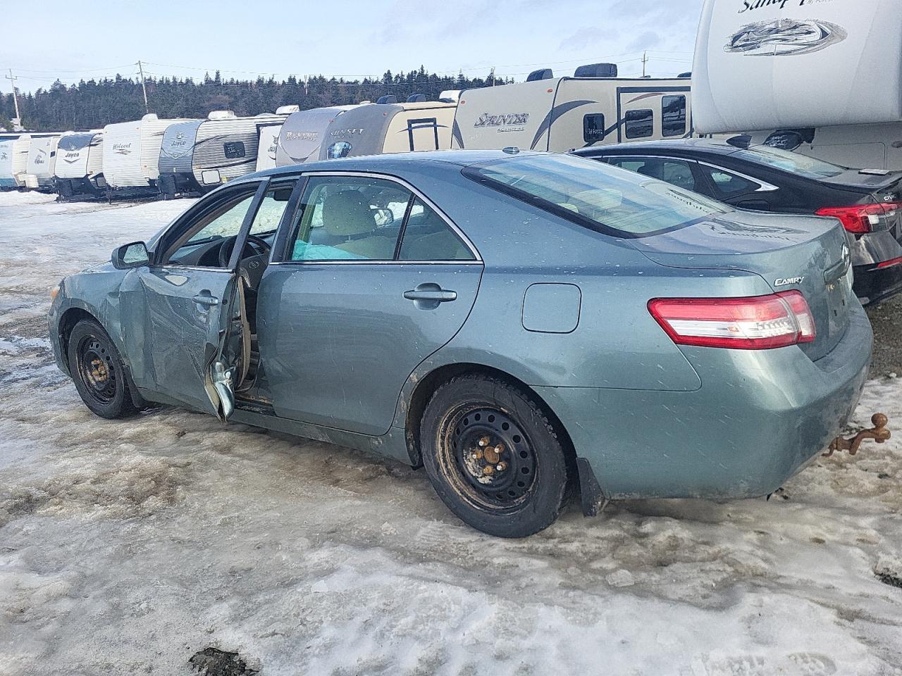 2011 TOYOTA CAMRY