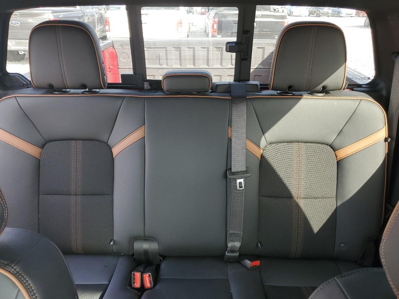 2024 GMC CANYON