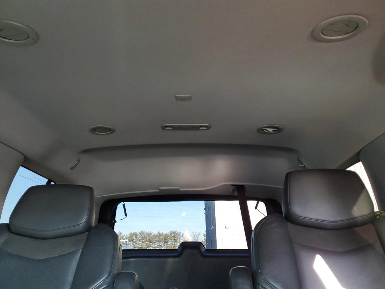 2017 CADILLAC ESCALADE