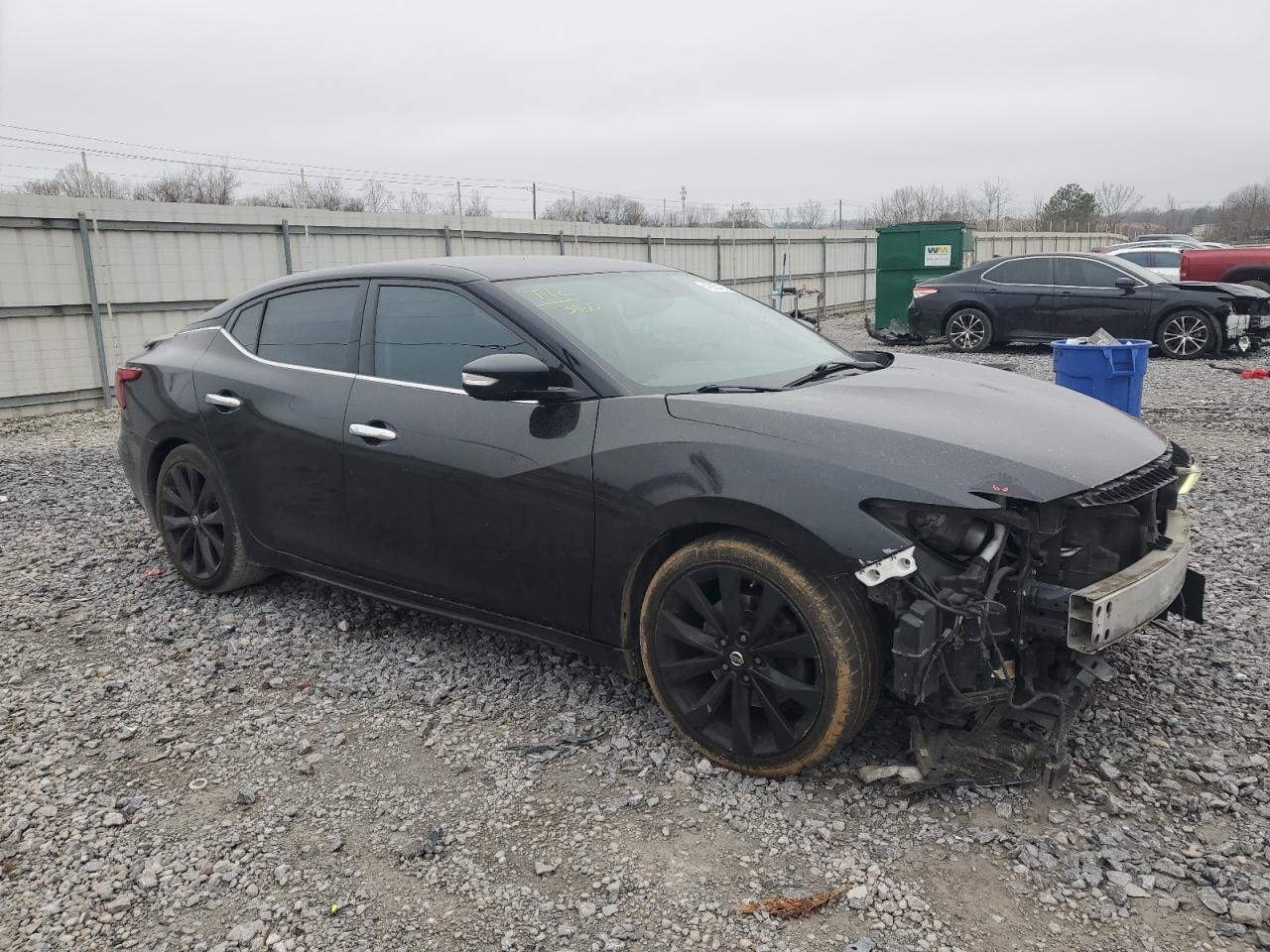 2017 NISSAN Maxima
