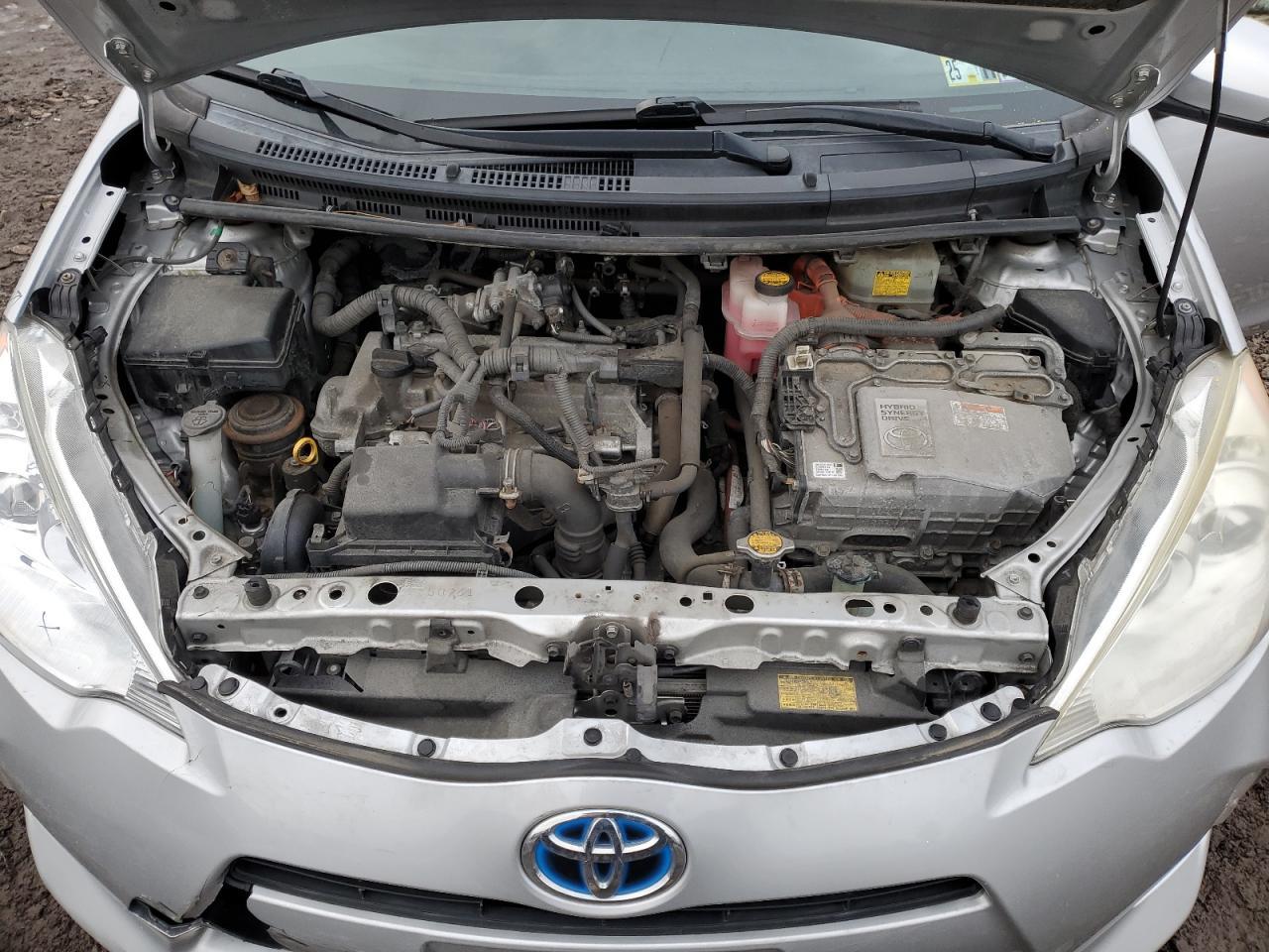 2013 TOYOTA PRIUS