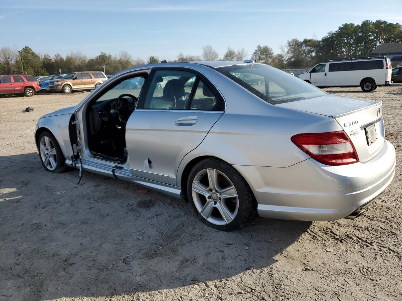 2011 MERCEDES-BENZ C-CLASS