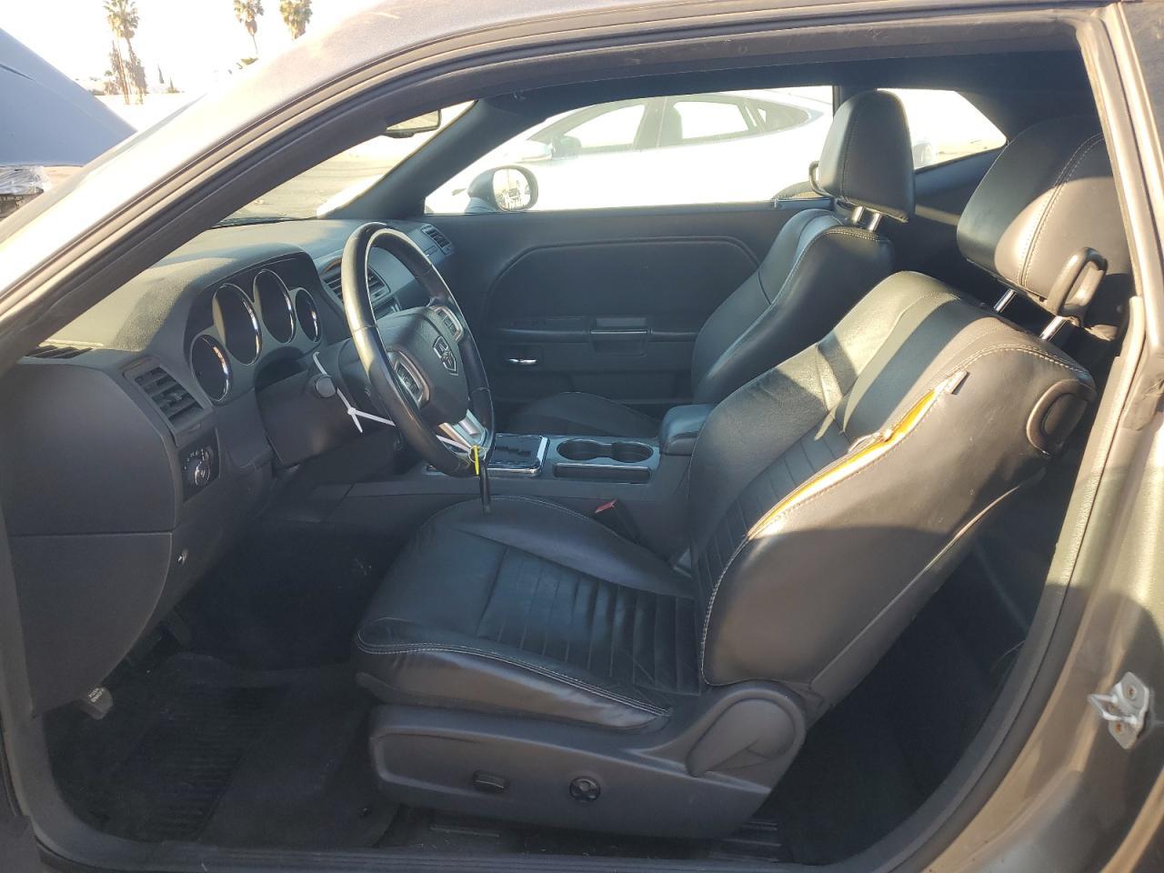 2011 DODGE Challenger