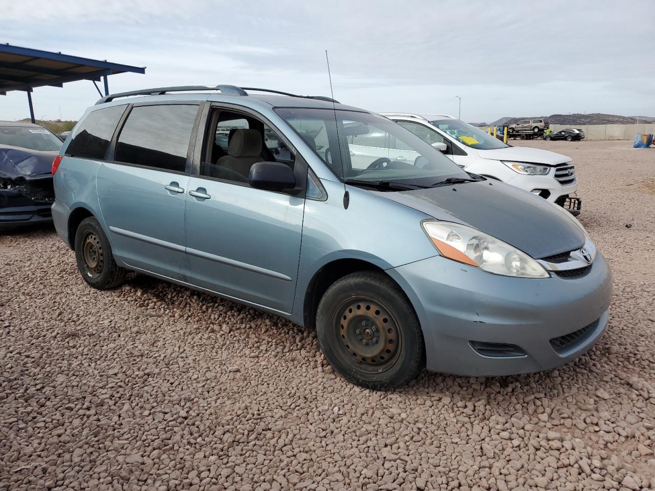 2009 TOYOTA SIENNA